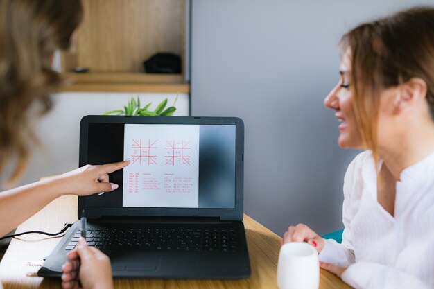 Side-by-side planner comparison on computer screen